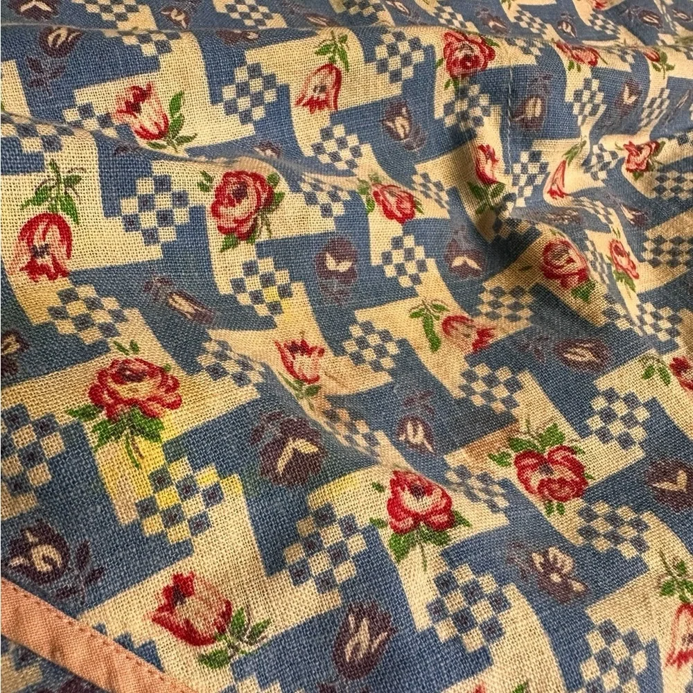 Vintage Waist Tie Apron Floral with Pocket Blue Red White And Green